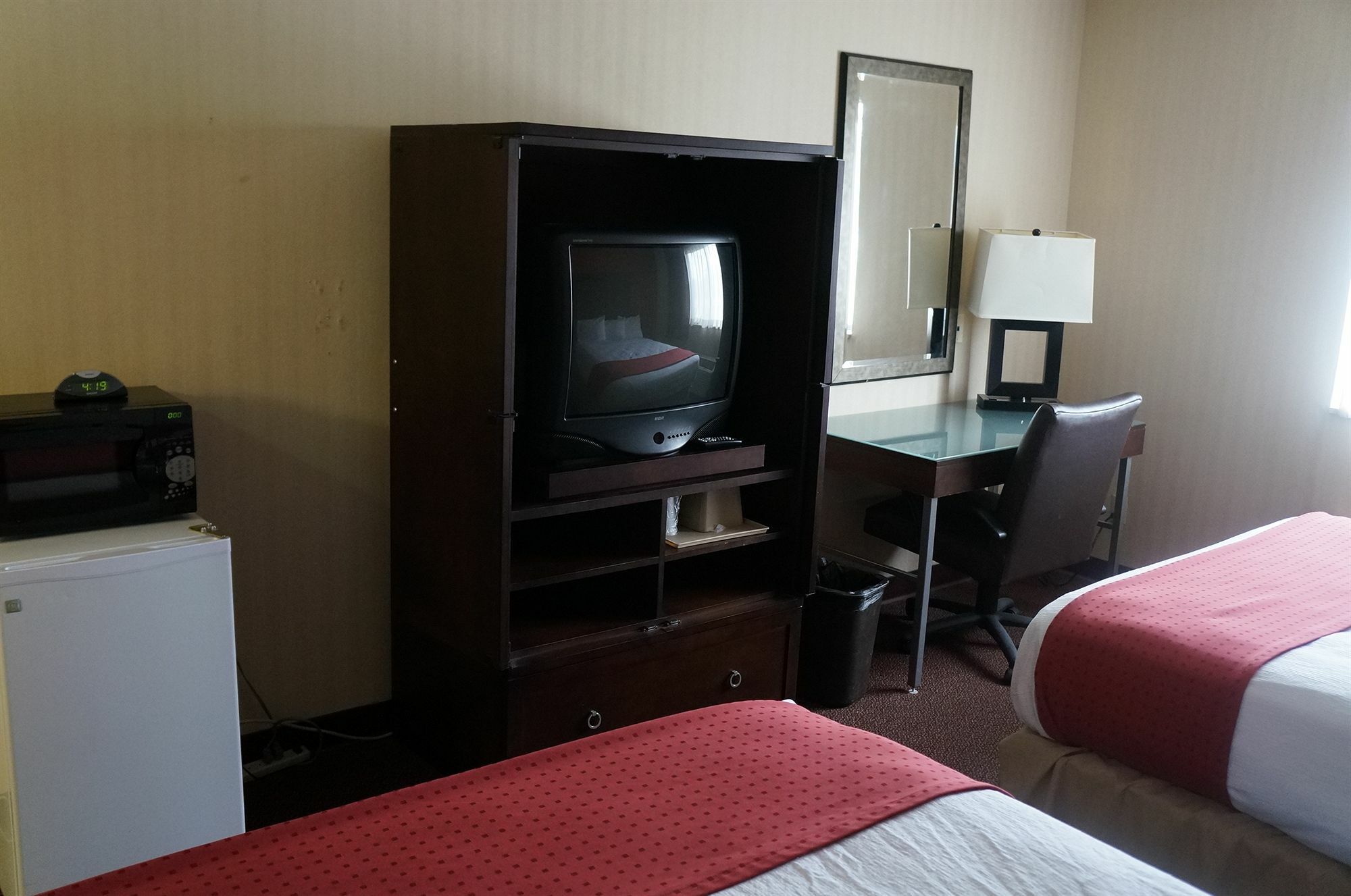 Super 8 By Wyndham Fort Scott ภายนอก รูปภาพ